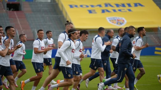 Naționala României a susținut primul antrenament în Germania! Detalii remarcate de reporterii iAMsport: situația fotbaliștilor incerți, un om de bază sub semnul întrebării + probleme la Mihăilă?