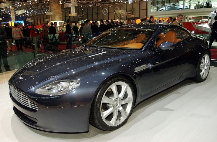 Aston Martin Vantage din 2003