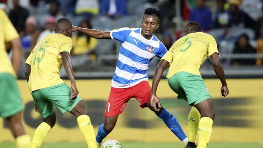 OFICIAL | Dan Petrescu i-a găsit rival lui Bîrligea! Ce atacant a semnat cu ardelenii