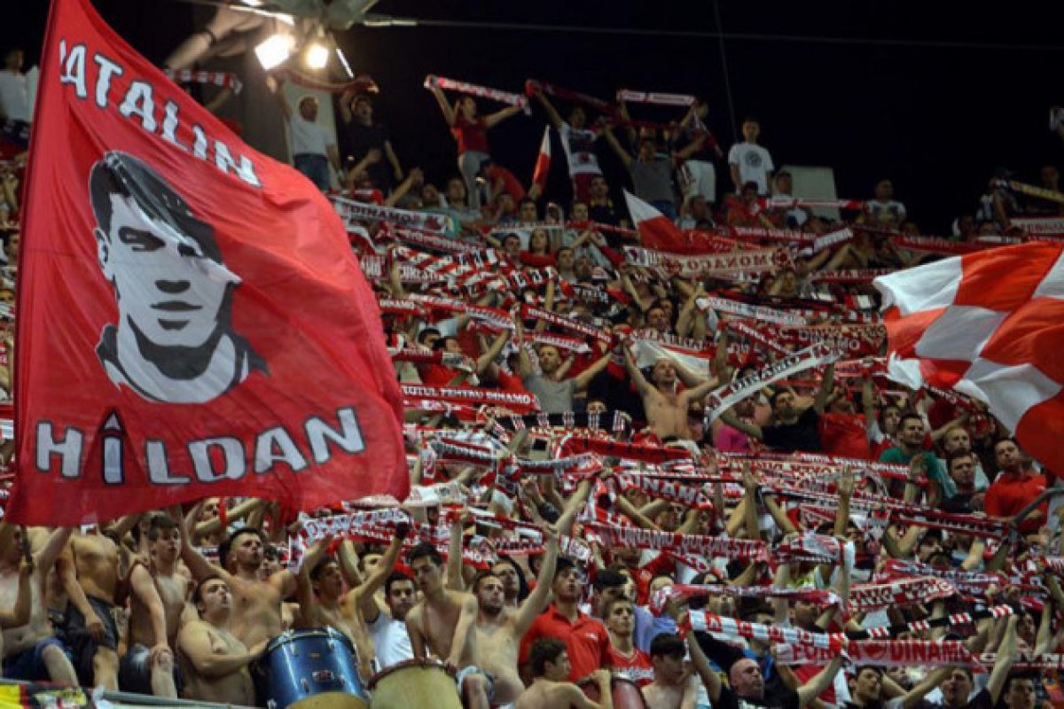 Suporterii lui Dinamo