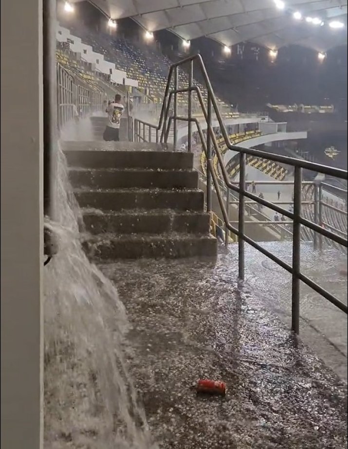 National Arena a fost inundată după ploile abundente din București