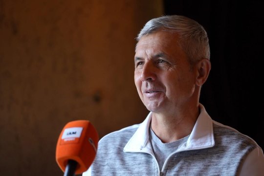 Protagonistul unuia dintre meciurile cu cântec din fotbalul românesc, detalii după 37 de ani: ”Am avut arbitraje dubioase. Mi-a rupt piciorul, nu s-a dat nimic. Greu de spus dacă VAR ar fi intervenit pentru Dinamo atunci”
