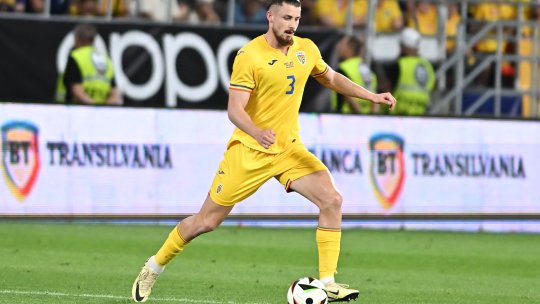Radu Drăgușin s-a pozat în tricoul României, iar vedetele de la Tottenham au reacționat imediat