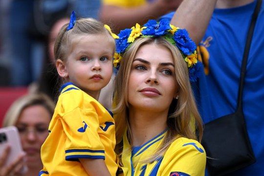 Românce versus ucrainence! Spectacolul oferit de fane pe arena din Munchen