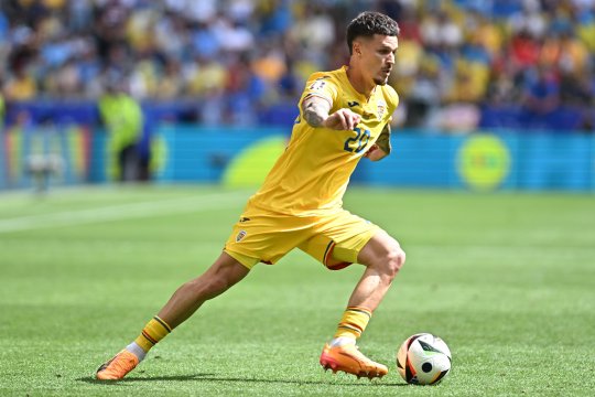 Dennis Man, în vizorul unor mari cluburi europene. Scouterii l-au urmărit în România – Ucraina 3-0