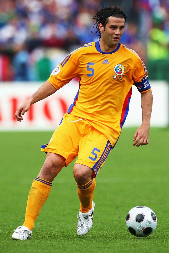 2. Cristi Chivu