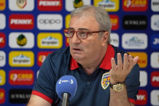 Cum l-au dat pe spate pe Mihai Stoichiță jucătorii României după victoria cu Ucraina: ”Este lucrul cel mai îmbucurător!”