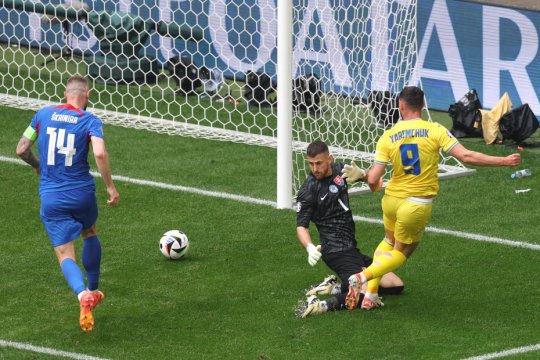 Slovacia - Ucraina 1-2! Jucătorii lui Rebrov întorc rezultatul și păstrează speranțe la calificarea în optimi