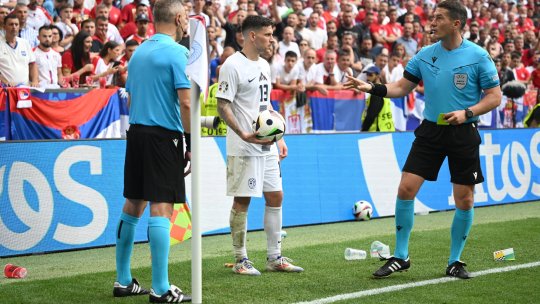 Alfonso Perez Burrull: “Istvan Kovacs trebuie să schimbe asta!” Prestația românului de la meciul Serbia – Slovenia a fost analizată de fostul mare arbitru spaniol