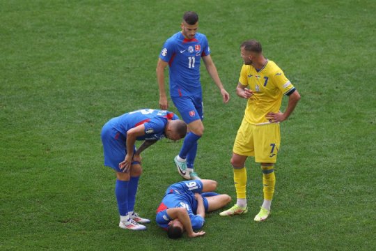 S-a lovit unul din cei mai importanți jucători ai Slovaciei. Ar putea lipsi la meciul cu România
