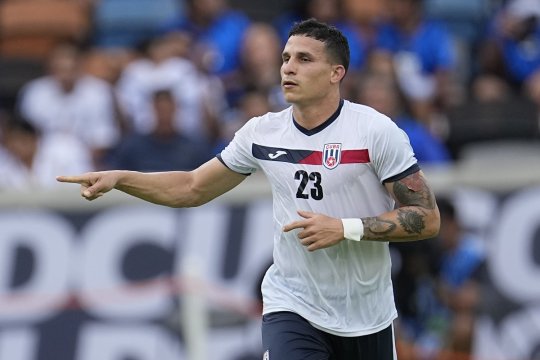 Mihai Rotaru îi face echipă tare lui Gâlcă pentru noul sezon! Oltenii mai bifează două transferuri