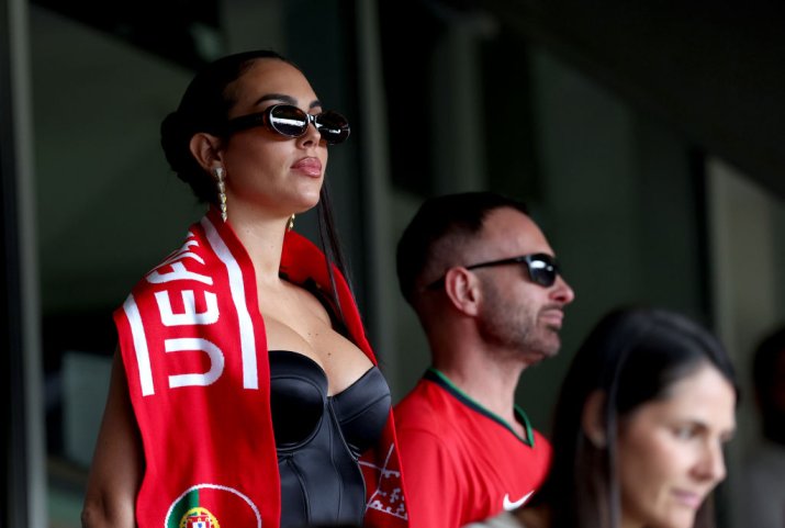 Georgina Rodriguez, partenera lui Cristiano Ronaldo, prezență spectaculoasă la Portugalia - Turcia