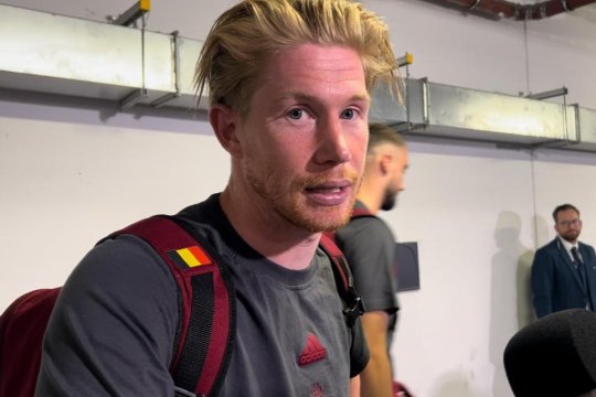 Kevin de Bruyne, întrebat de reporterul iAMsport ce jucător l-a impresionat din tabăra României. Răspunsul dat de vedeta lui Manchester City: ”Bun, periculos”
