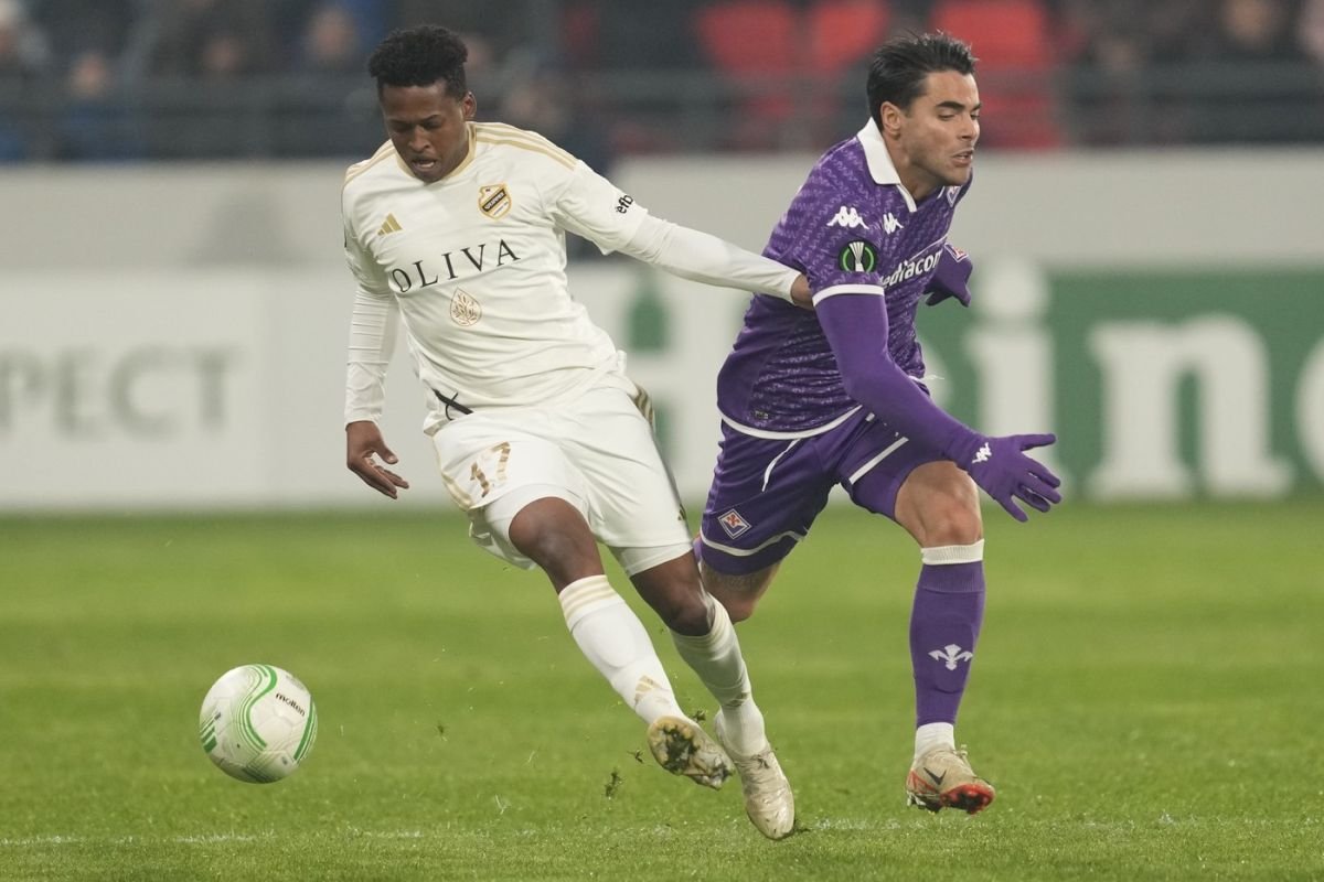 Luther Singh are 13 selecții în naționala Africii de Sud