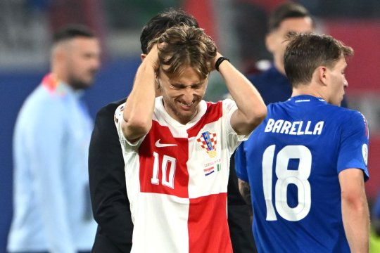 Luka Modric, imaginea disperării. Starul lui Real Madrid, în lacrimi după Croația - Italia 1-1