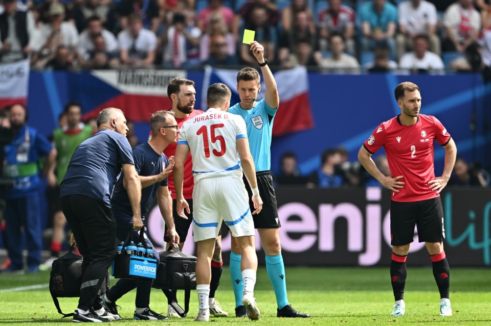 Daniel Siebert a arbitrat 16 meciuri în sezonul trecut al Bundesligii