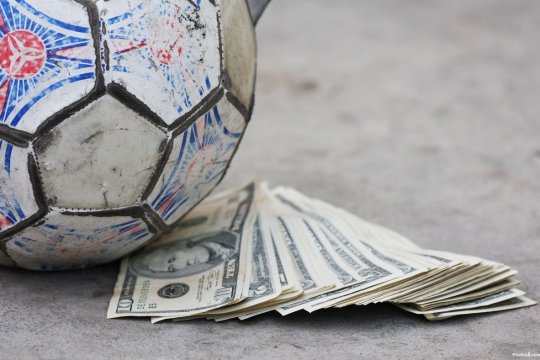 Scandalul momentului în Liga 1. A semnat contractul, dar fuge la arabi pentru un salariu mai mare