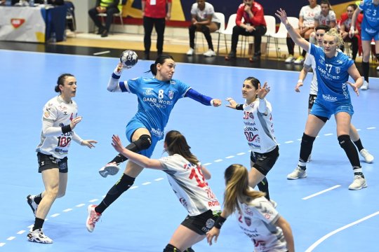 CSM București și Gloria Bistrița, adversare în grupele Ligii Campionilor! Cu cine a picat Rapid