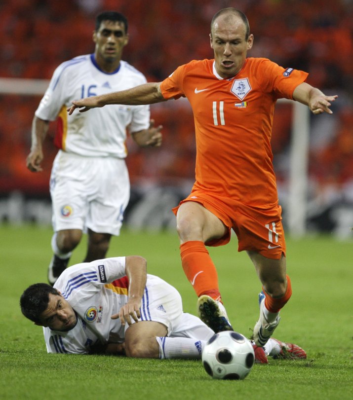 Contra a fost depășit în duelul cu Robben, din urmă cu 16 ani