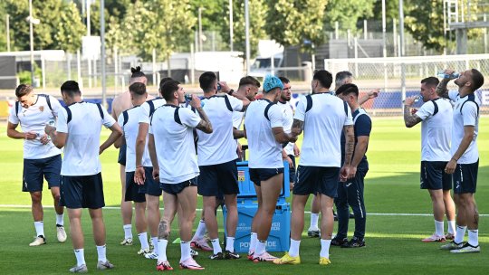 UEFA a anunțat echipa probabilă a României pentru meciul cu Olanda! Cine l-ar putea înlocui pe Bancu