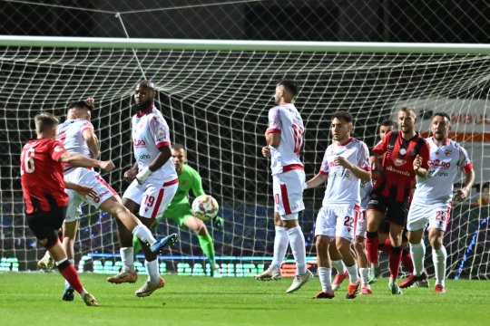 Dinamo renunță la încă doi oameni! Un membru important din staff și singurul conducător care a jucat fotbal pleacă de la echipă