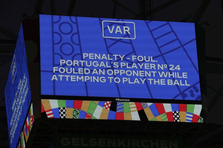 Deciziile luate de VAR sunt anunțate la Euro 2024 și pe tabelele de marcaj ale stadioanelor din Germania