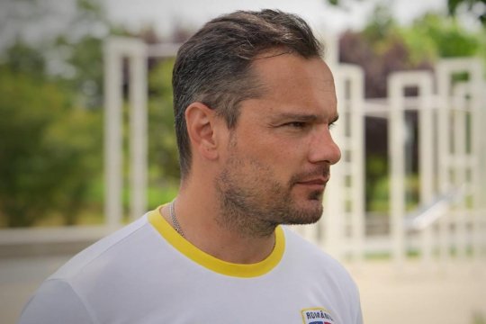 Vlad Munteanu dezvăluie gestul splendid pe care FRF l-a făcut față de Christoph Daum: ”Nu este într-un moment ușor”. Interviu cu fostul mijlocaș din Bundesliga
