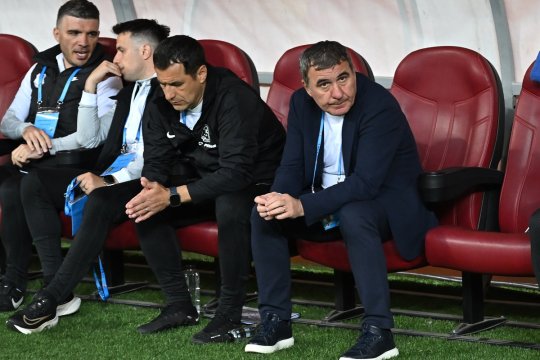 Cum a fost surprins Gică Hagi în timpul meciului România - Bulgaria, la scorul de 0-0. Imagini care spun cât 1000 de cuvinte!