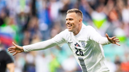 VIDEO | Emoționant: intrat în depresie după ce soția l-a înșelat, fotbalistul a revenit la națională cu un gol superb