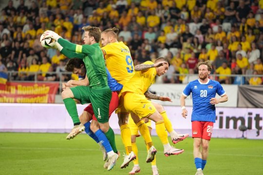Mircea Lucescu critică tactica lui Edi Iordănescu și pe căpitanul Stanciu: ”Noi am exagerat cu centrările, trebuia schimbat sistemul” + ”Stanciu să își dozeze efortul mai bine”