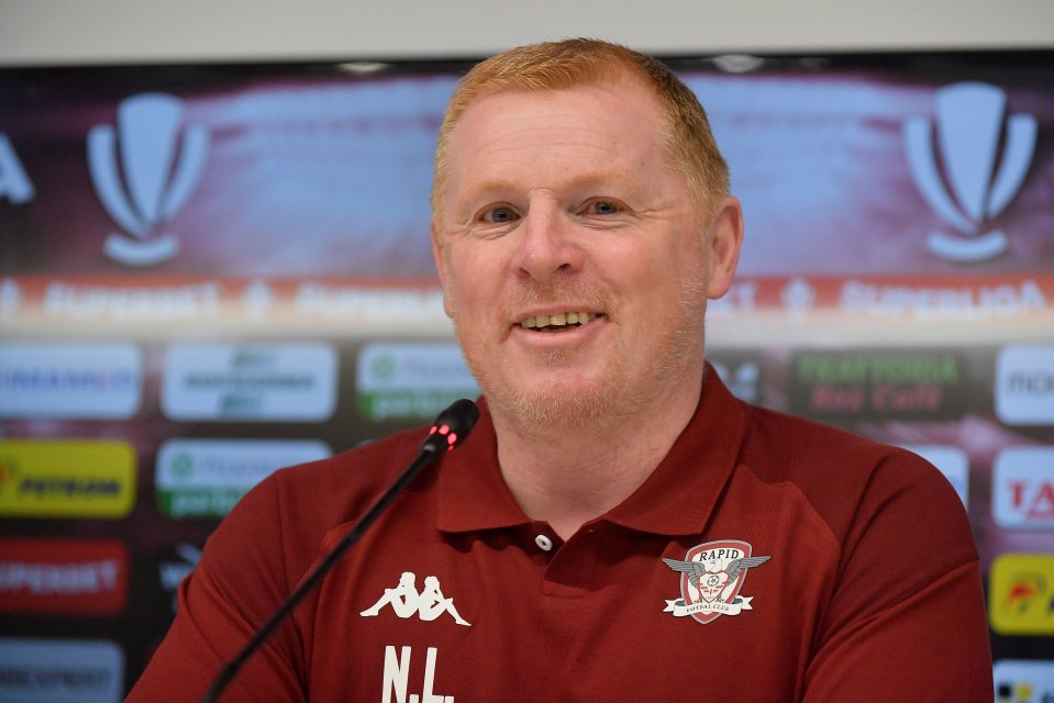 Neil Lennon, antrenorul principal al echipei Rapid la conferința de presa desfășurată la Clubul Rapid din București, 21 mai 2024