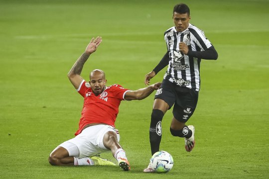 Brazilianul crescut de echipa legendarului Pele a ajuns în Superligă. A fost la un pas să joace pe Camp Nou