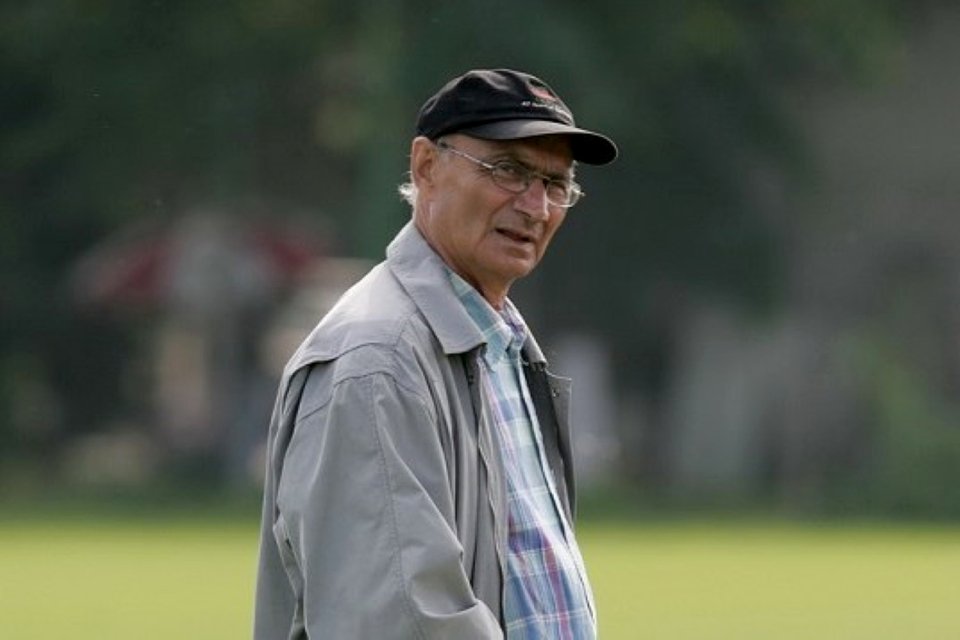 Jackie Ionescu a fost antrenorul celor de la Poli Timișoara în egalul obținut cu Real Madrid, 1-1, în ediția din 1992 a Cupei UEFA