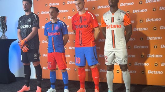 FCSB și-a prezentat echipamentele cu care va ataca un nou titlu. Cum arată tricourile campionilor