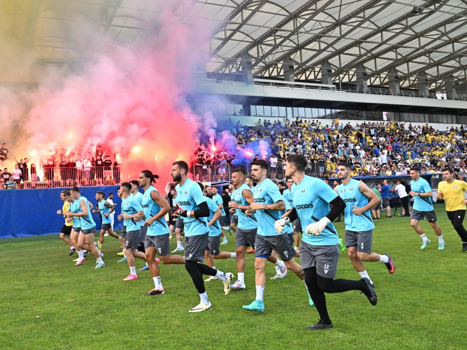 Atmosfera de pe stadionul Ilie Oană este incendiară nu doar la meciurile găzarilor ci și la alte evenimente precum reunirea echipei