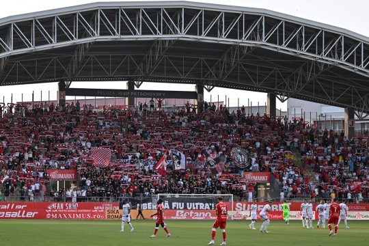 Fotbalistul echipei naționale, prezent la UTA - Rapid, alături de Alexandru Meszar! Cum au fost surprinși cei doi