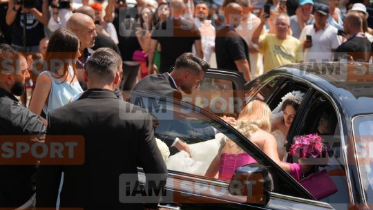 Momentul culminant pentru Elena și Ianis. Acum spun "DA" în fața lui Dumnezeu