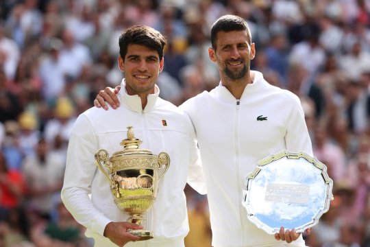 Carlos Alcaraz, strălucitor! Spaniolul l-a învins pe Novak Djokovic și și-a trecut în cont al patrulea trofeu de Mare Șlem, la 21 de ani