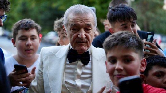 Gigi Becali a trecut peste cuvântul soției și și-a etalat mișcările pe ringul de dans! Imagini fabuloase de la nunta lui Ianis Hagi