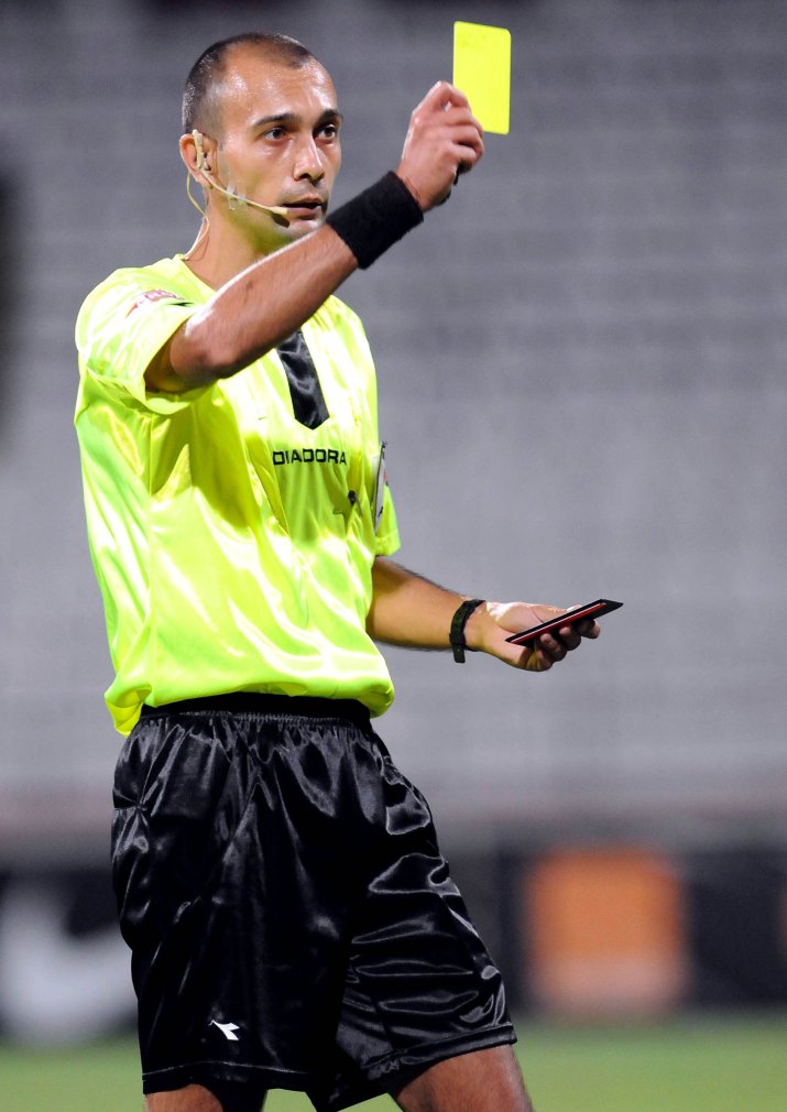 Teo Crăciunescu, arbitru într-un meci din Liga 1