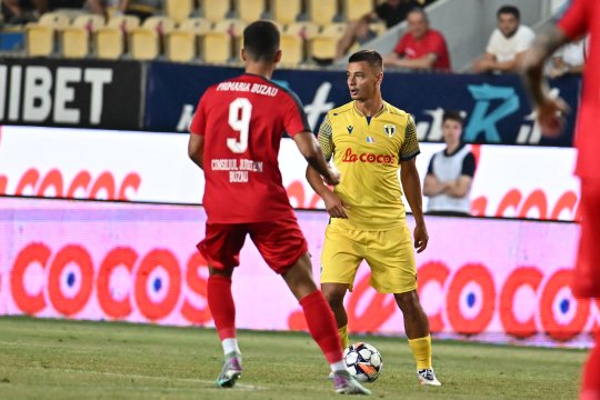 Valentin Țicu, dezvăluire incredibilă după Petrolul - Gloria Buzău 0-0: "Nu știam cine intră cu 3 ore înainte de meci" + Ce spune de conflictul cu Hanca
