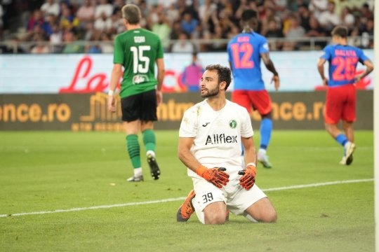 FCSB - Virtus 4-0. Victorie fără efort pentru campioana României