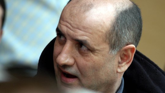 George Copos nu se dezminte nici în închisoare. Cum încerca fostul patron al Rapidului să ”fure” din pastele lui Gică Popescu: ”George, de ce sari peste mijlocași?”