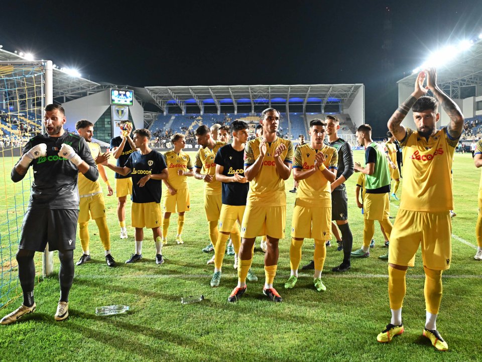 Petrolul a debutat în noul sezon cu o remiză, 0-0 cu Gloria Buzău