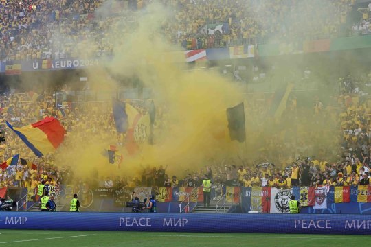 FRF, pedepsită dur de UEFA! Forul național, amendat consistent pe durata Campionatului European din cauza suporterilor