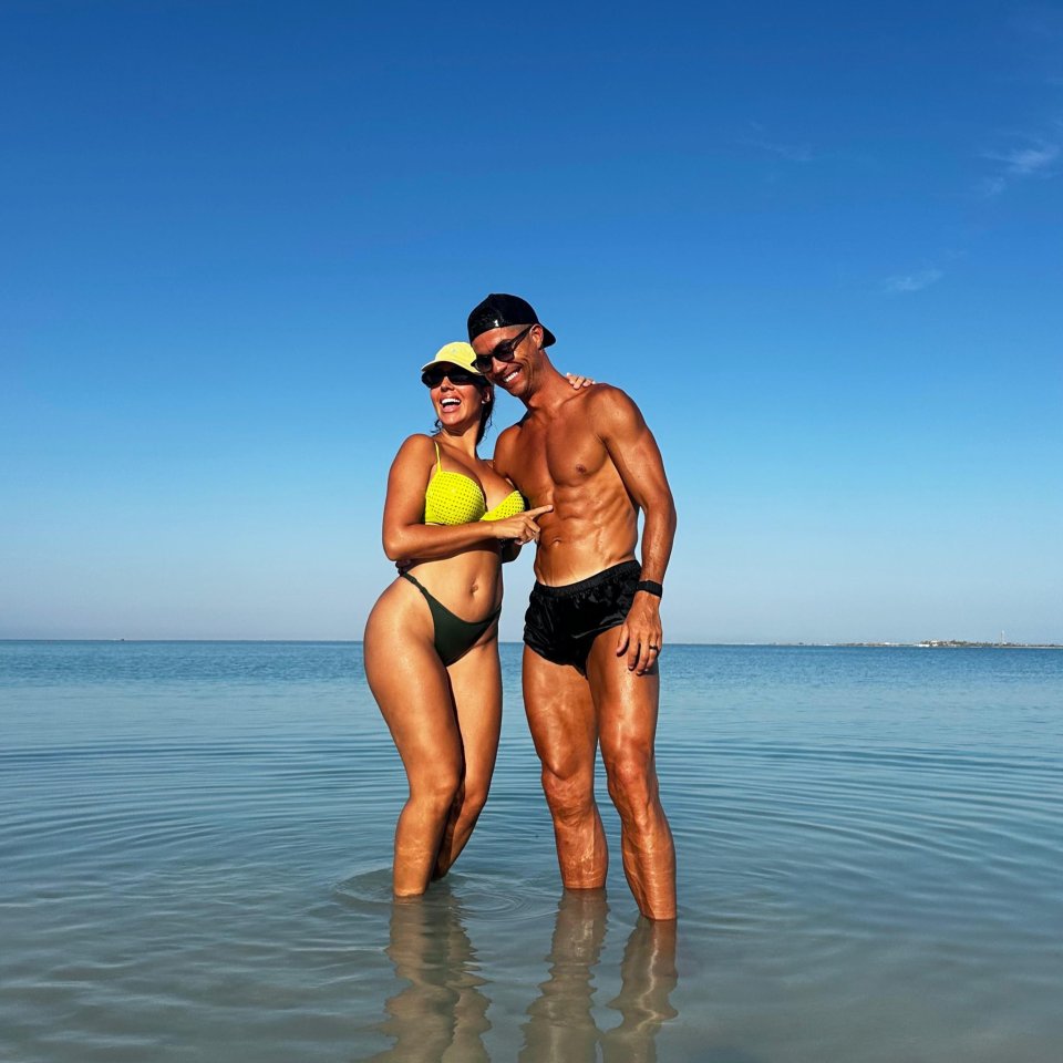 Ronaldo și Georgina se relaxeaă într-o zonă a lumii deloc înțesată de turiști