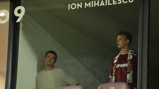 Prezență rară: Cristi Chivu, în loja lui Dan Șucu pentru meciul dintre Rapid și CFR Cluj