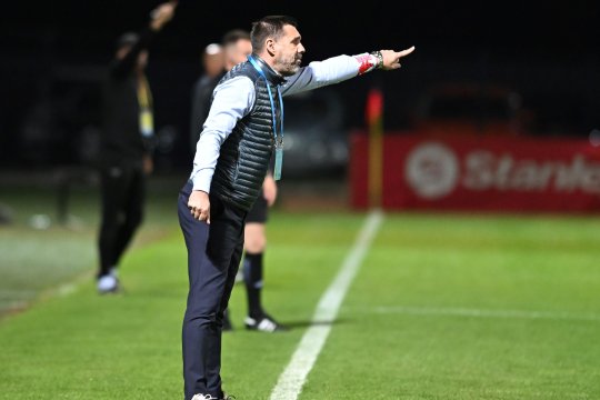 ”Mini-revoluție” pregătită la Dinamo! Câți jucători mai vrea Zeljko Kopic la ”câini”: ”Mai căutăm!”