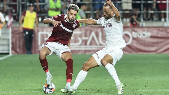 Cum arată piciorul lui Albion Rrahmani după meciul cu CFR Cluj! Atacantul kosovar a ieșit pe brațe de pe teren