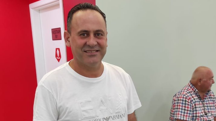 Viorel Ion, zâmbitor, într-un moment în care nu bănuia că va fi încercat serios de viață